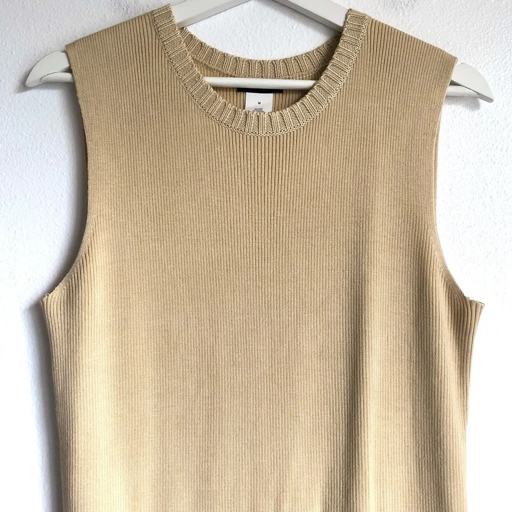 J. Crew Beige Silk Blend Knit Sweater Tank Top Size Medium Minimalist Classic